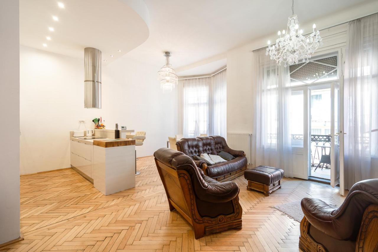 Garys Bright And Spacious Two Bedroom Flat Near Danube Будапеща Екстериор снимка